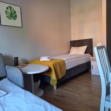 ニジツァ Kamieniczka Bed & Breakfast エクステリア 写真