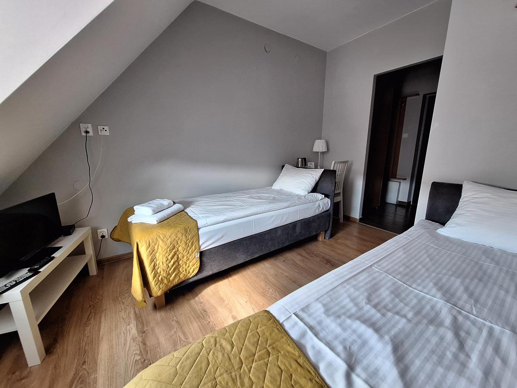 ニジツァ Kamieniczka Bed & Breakfast エクステリア 写真